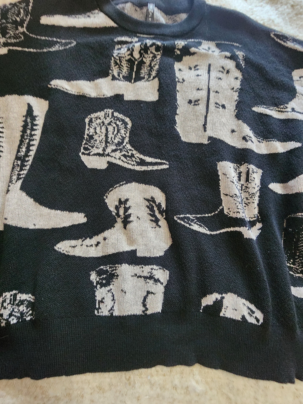 2 Fly Co. Boots a Million Reversible Black Western Knit Sweater S/M - Picture 5 of 7